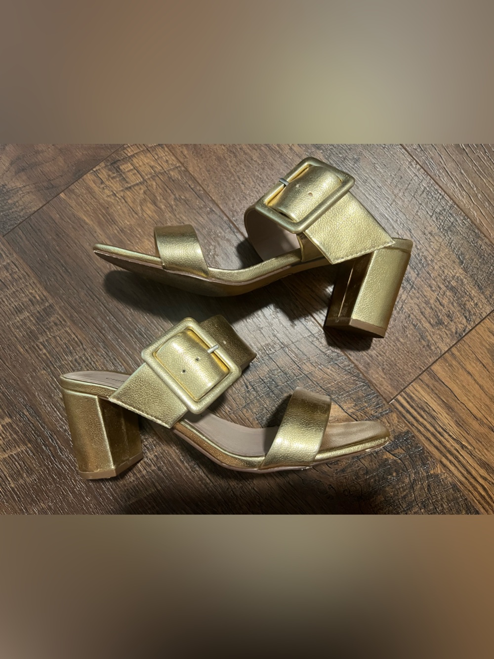 Chinese Laundry Heels Yippy Sandals in Gold Size 6.5 - Picture 2 of 5